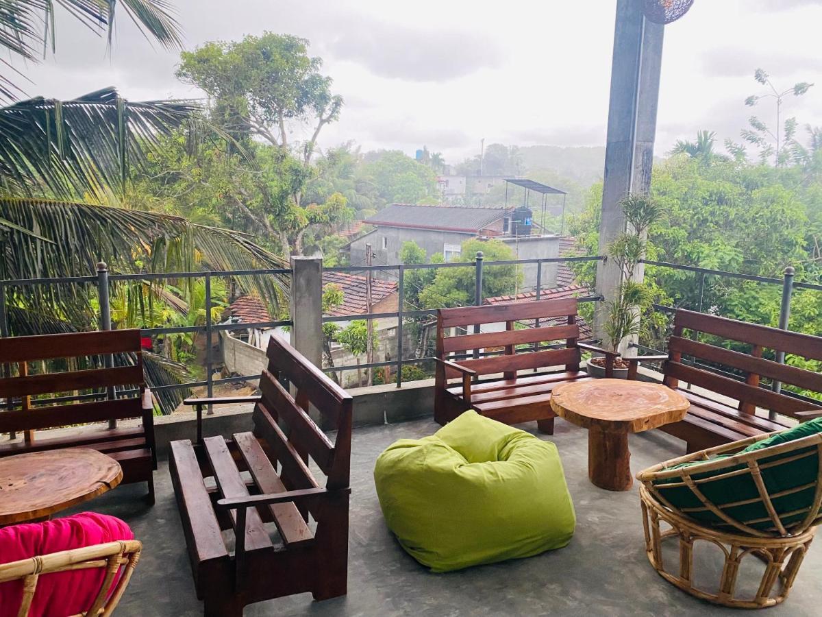 Hotel Maco Sweet House à Mirissa Extérieur photo